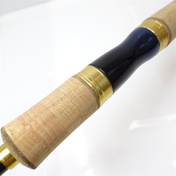 ２３ワールドシャウラリミテッド２７０２Ｒー３